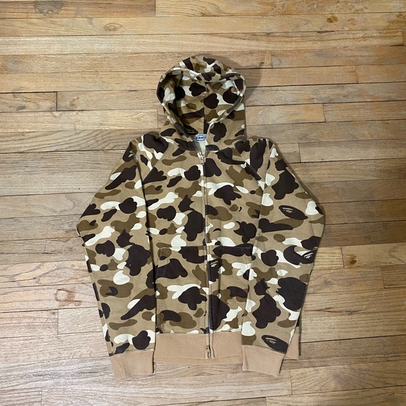 Bape pirate store exclusive brown camo half zip hoodie